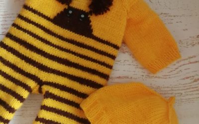 Вязание шапки спицами для кукол Бэби Бон. Собираем комплект «Маленькая пчелка».